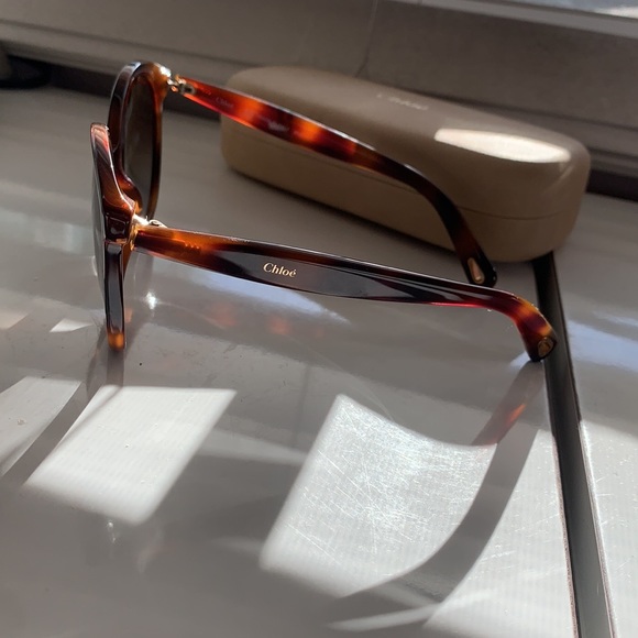 Chloe sunglasses & case AS IS - Picture 8 of 11